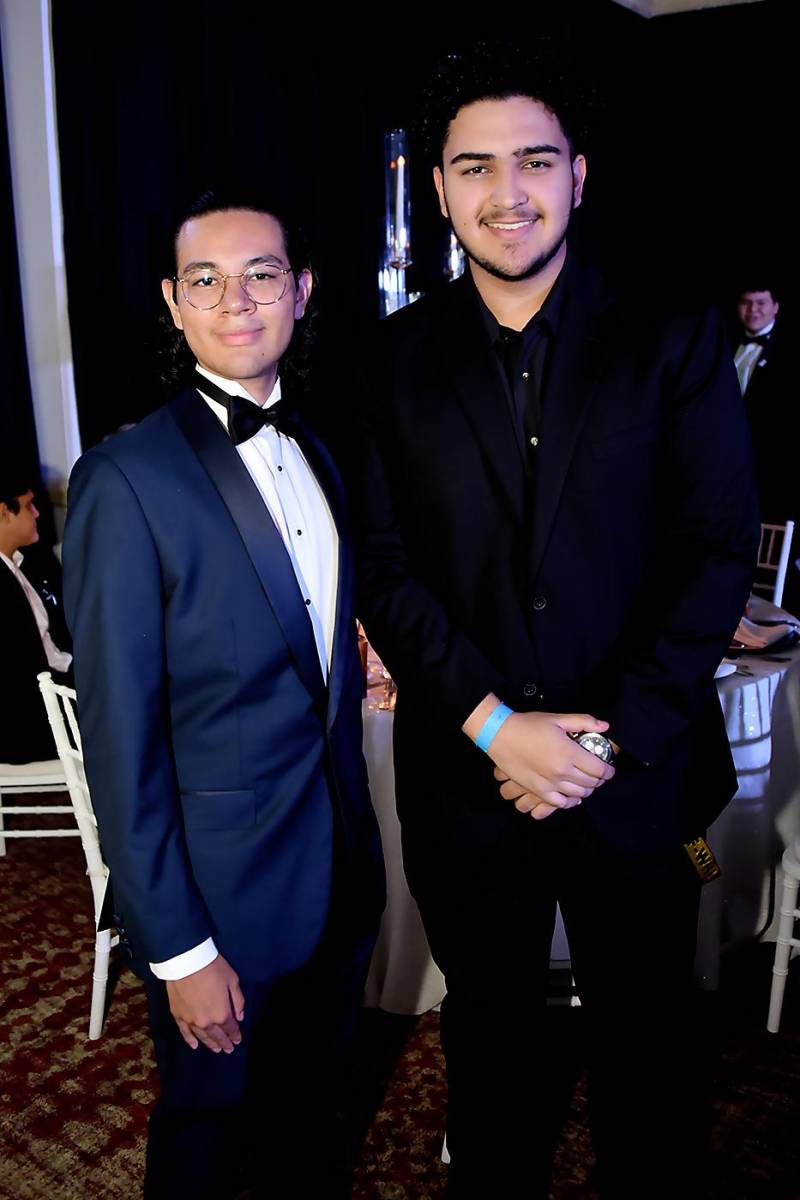 Prom night de los seniors 2023 de Discovery School