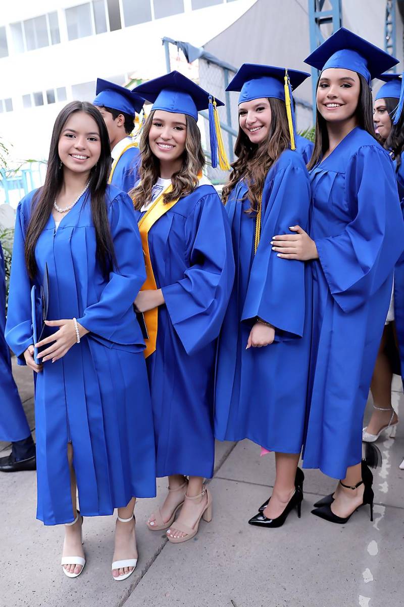 Sharon Osorto, Adriana Colindres, Elena Fracassetti y Natalia Aguilar