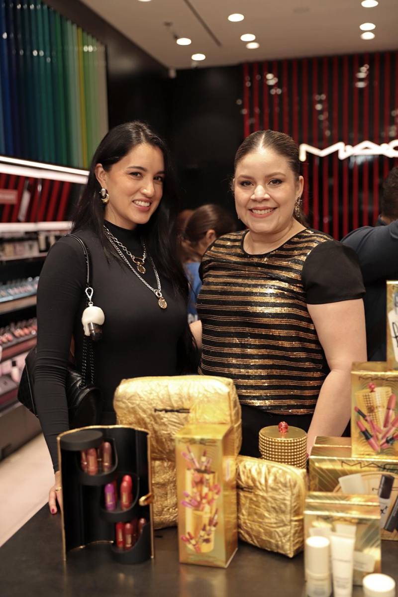 Rina Betancourt y Melissa Cáceres.