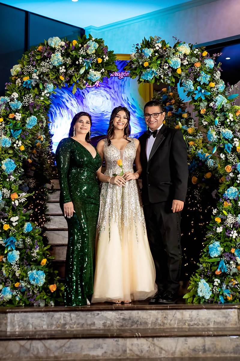 Olga Sandoval, María Hernández y Hugo Hernández.