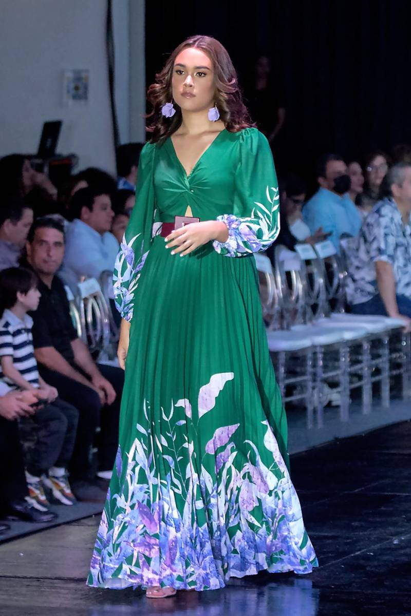 Así fue el Seniors Fashion Show 2023 de la EIS