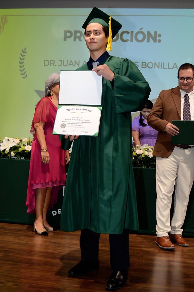 Santiago Guzmán.