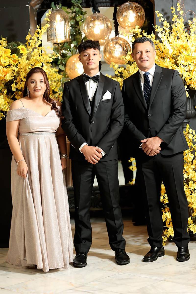 Invitados de la prom 2025 de Dowal School