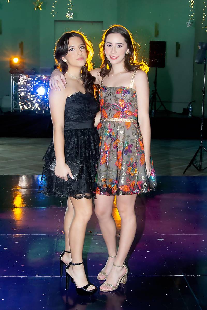 Emilia Inestroza y Daniela Canahuati.