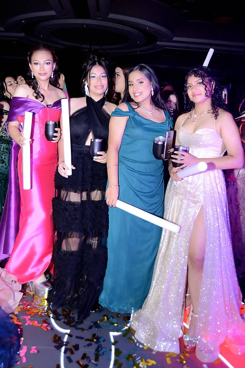 Fiesta de la prom 2024 de England School