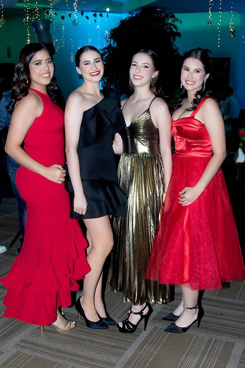 Isabella Araujo, Olga Facussé, Carmela Canahuati y Ana Lucía Morales.