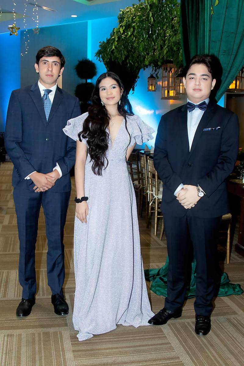 Alejandro Abufele, Lucía Bonilla y Jorge Siu.