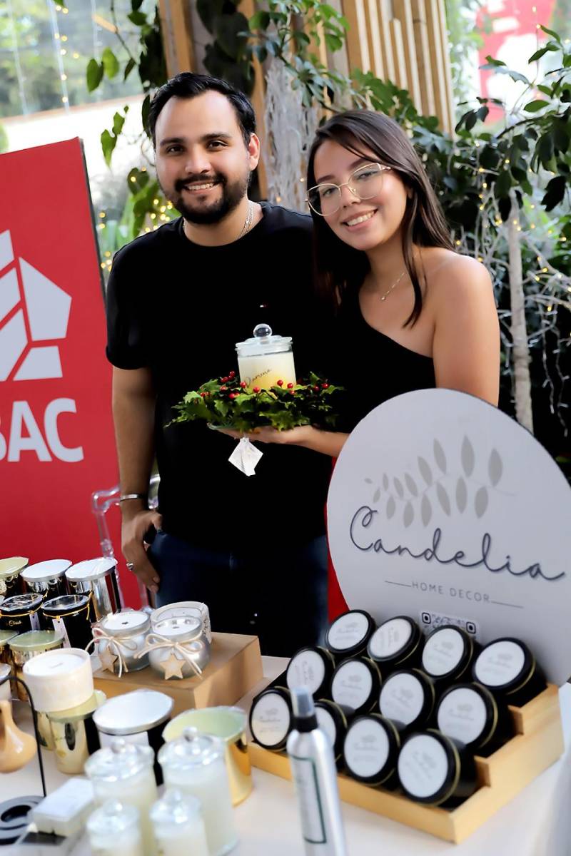 Alejandro Flores y María Vallecillo de Candelaria. 
