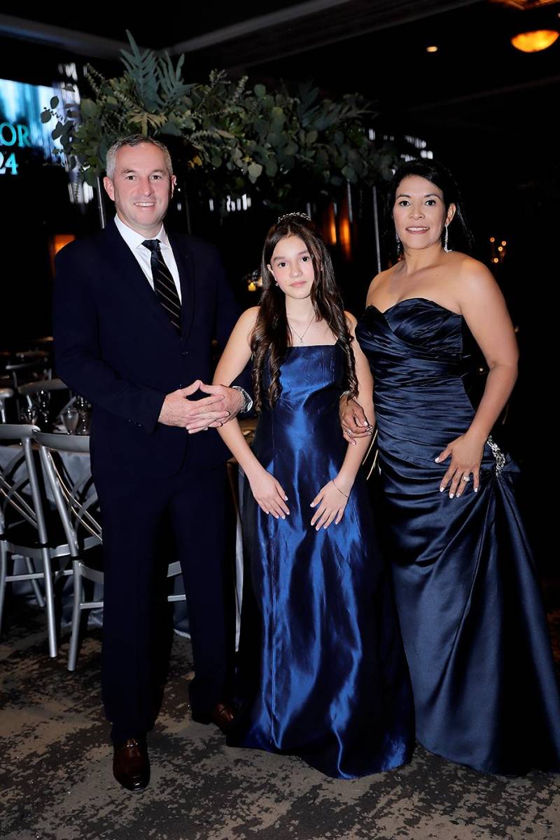Fiesta de la prom 2024 de Antares y Aldebarán