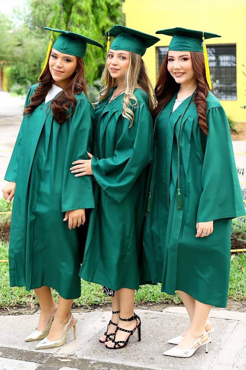 Graduación de los seniors 2026 de DelCampo School