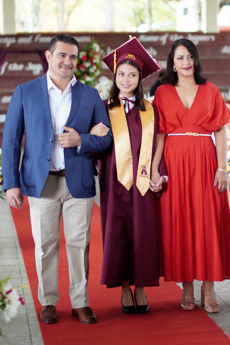 Graduación de los seniors 2026 de Mayan School