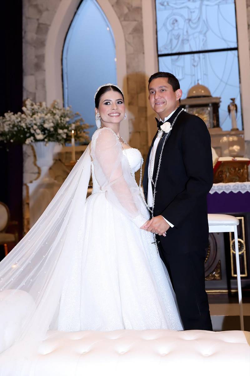 La boda de Helen Zamora y Alex Cosenza