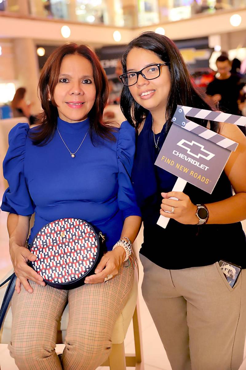 Isabel García y Marcela Samayoa. 