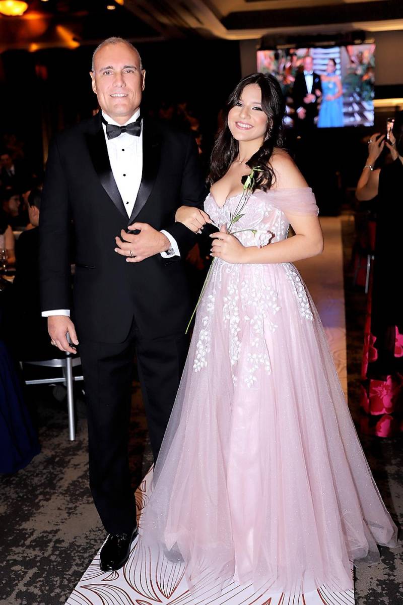Manuel y Nicole Girbal.