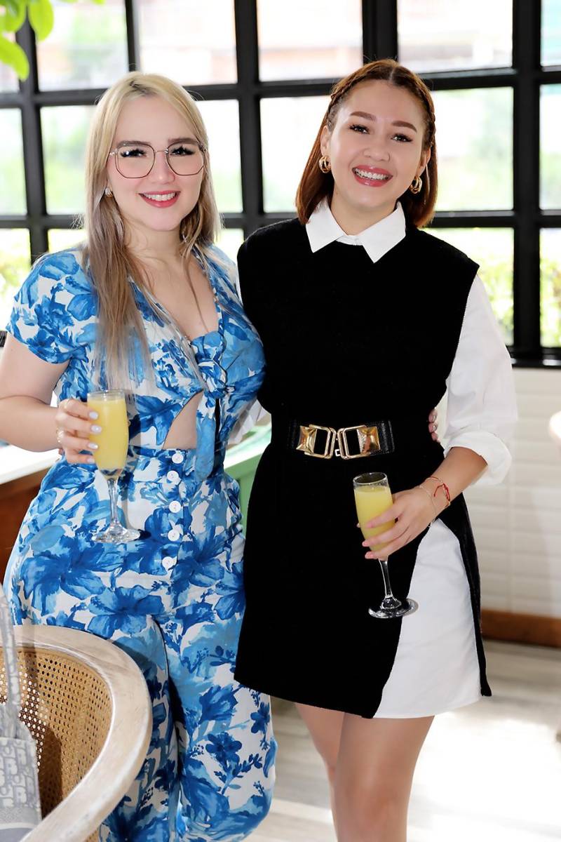 Daniela Castellanos y Jennifer Aplícano.