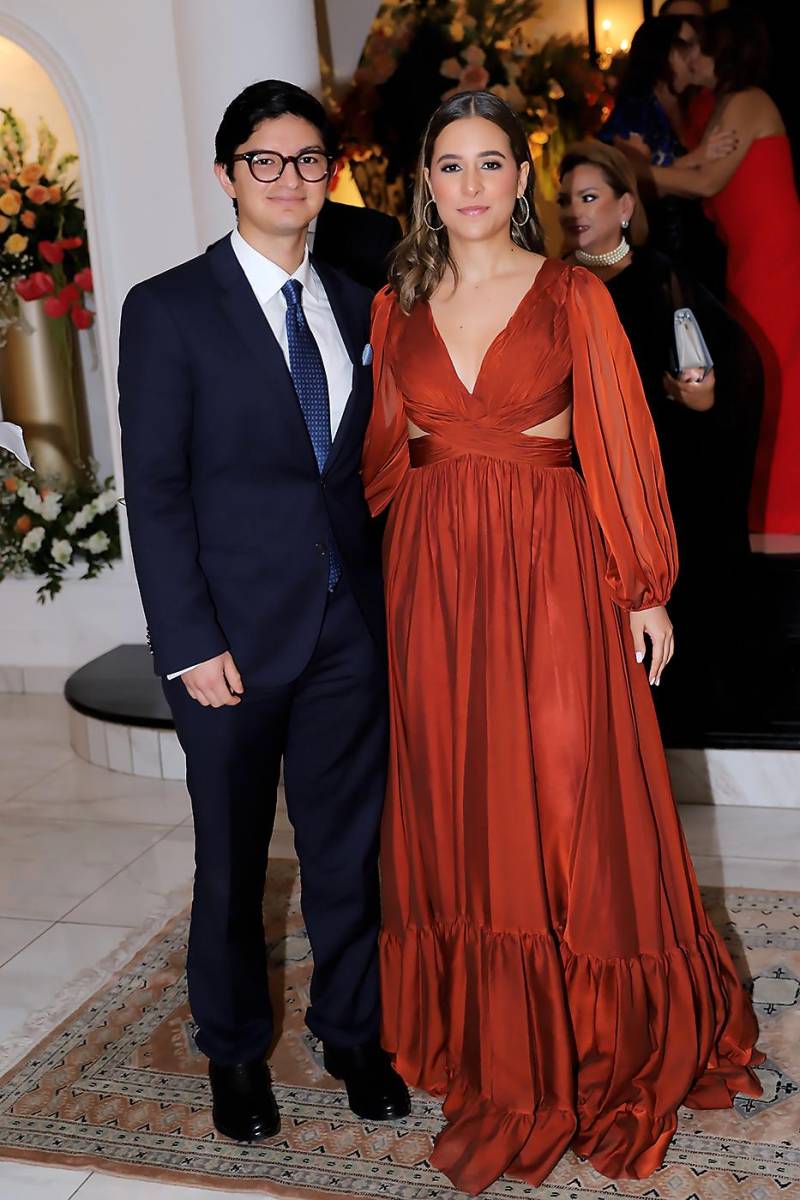 Así fue la boda de Próspero Castellanos y María Isabel Simón