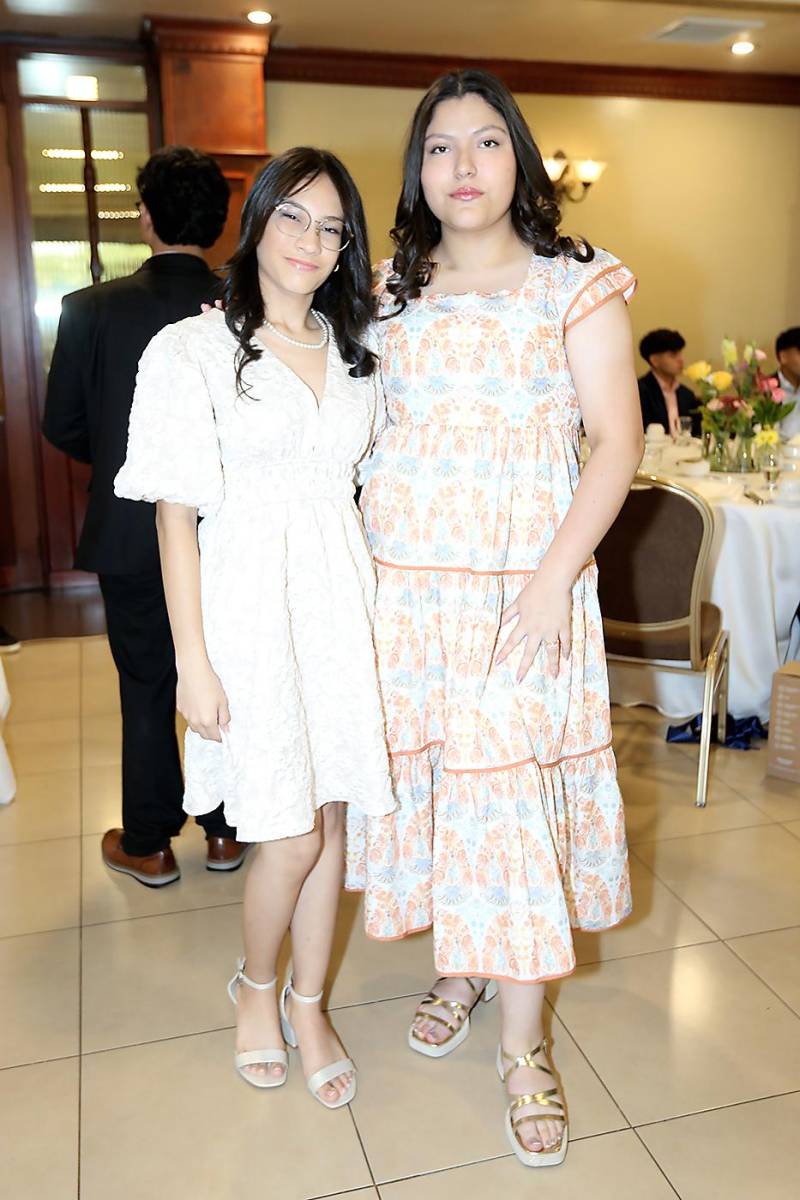 Andrea Rivera y Valeria Rivera.