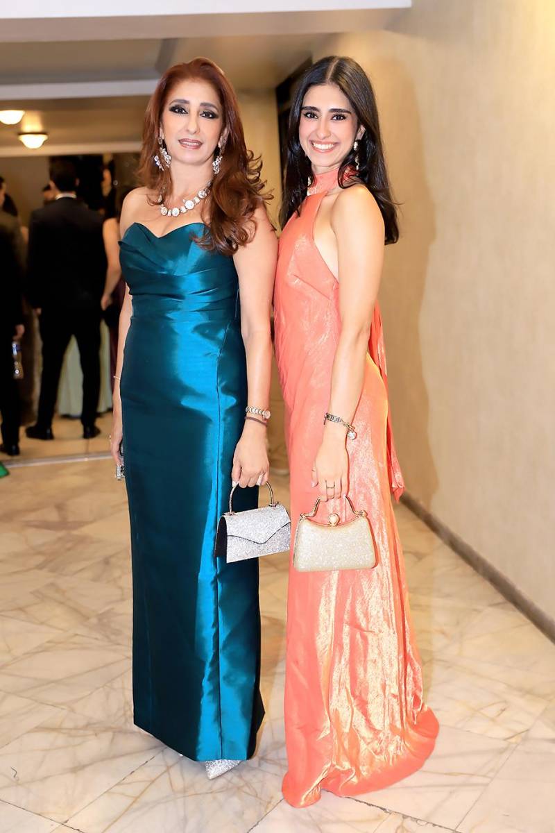 Invitados a la prom 2025 de DelCampo School