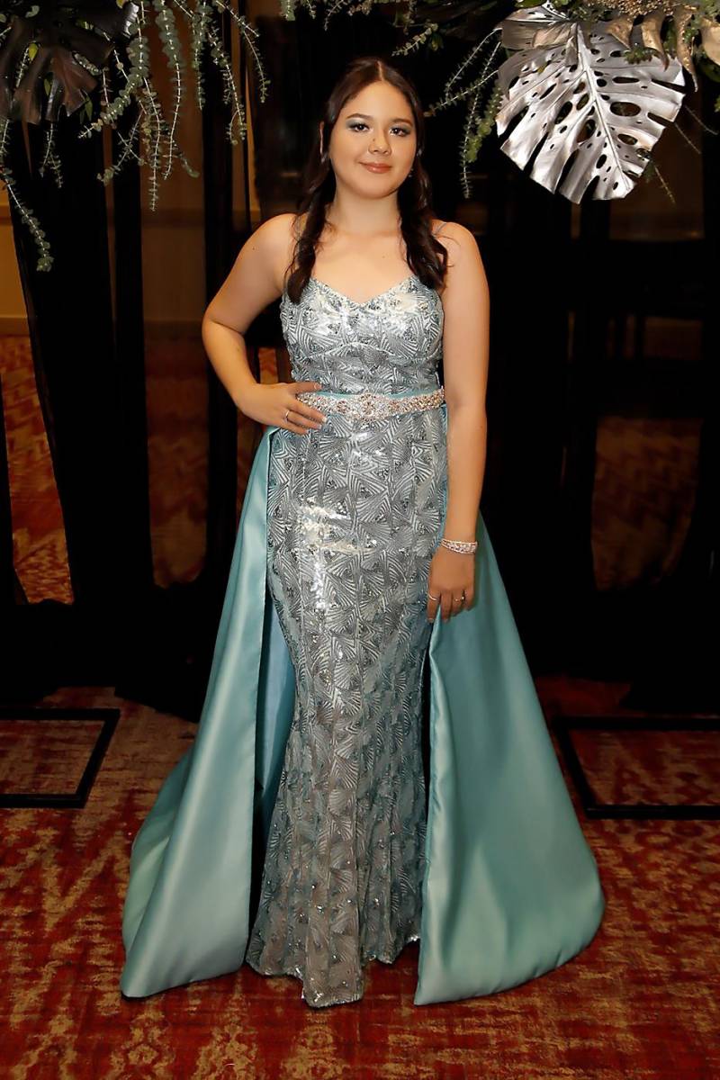 Sara Ponce.