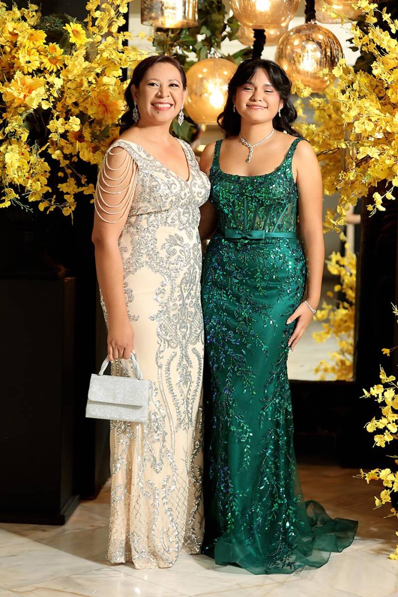 Invitados de la prom 2025 de Dowal School