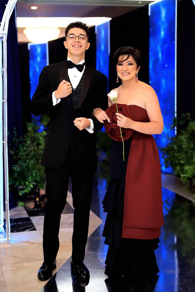 Emy Villalvir y César Sandoval.
