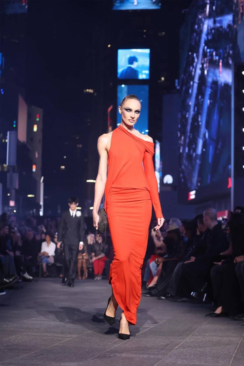 Gucci Cruise convirtió Times Square en una pasarela