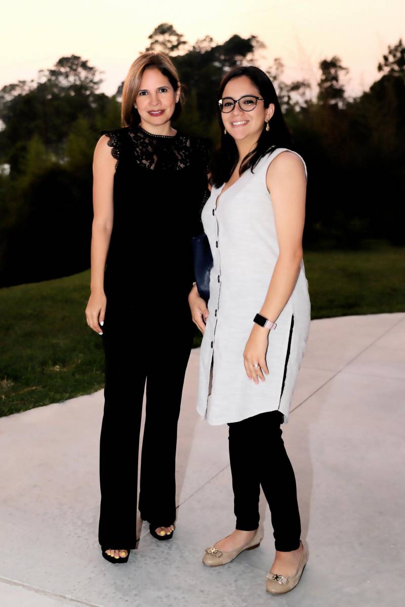 Tatiana Zelaya y Stephanie Custodio.