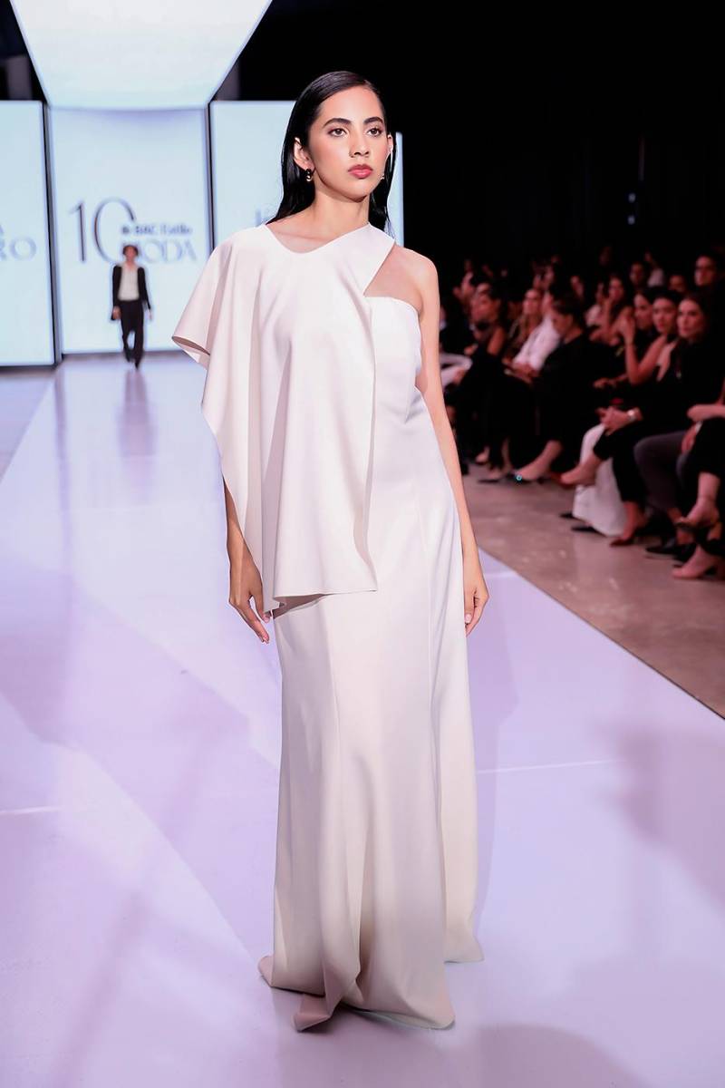 Karla Garzaro presenta Soft Chaos en BAC Estilo Moda