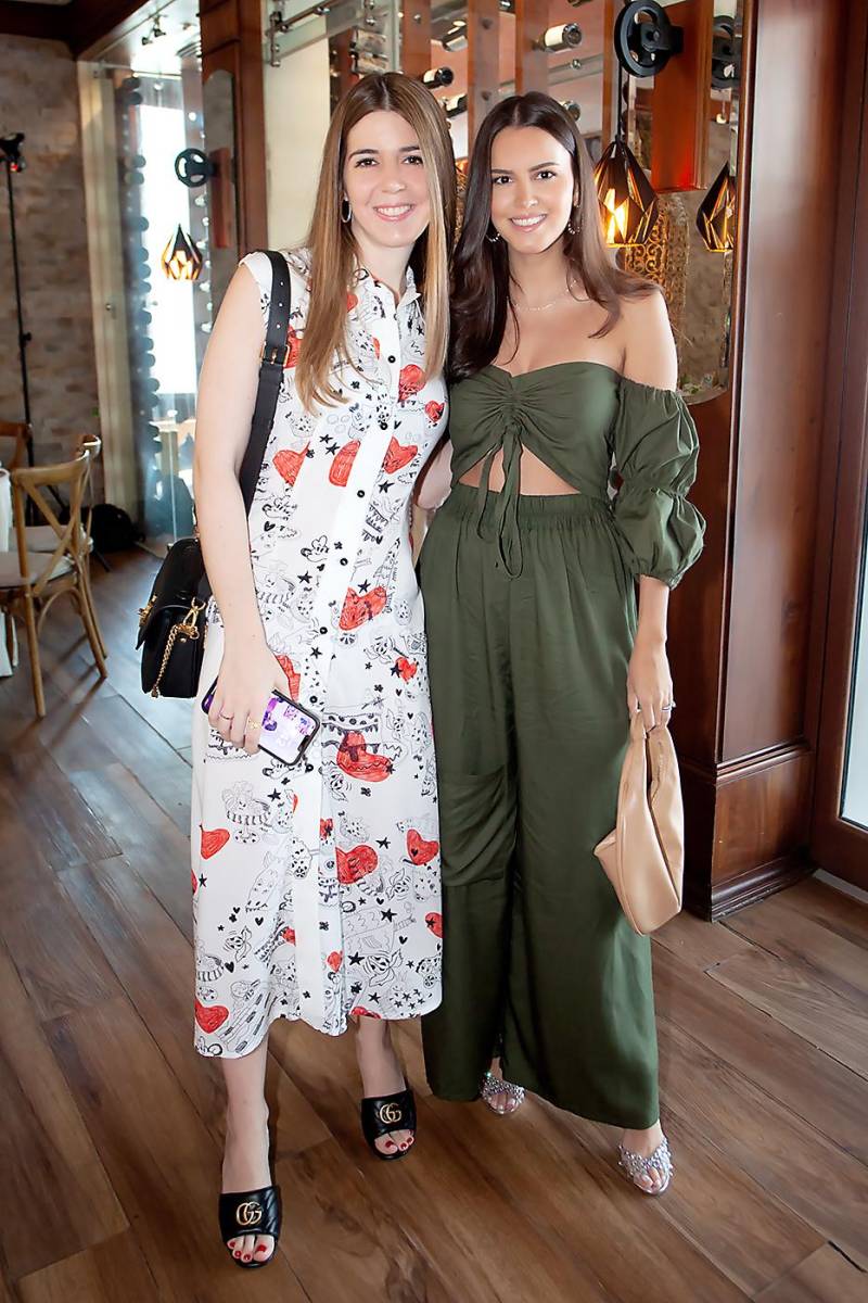 Sabina Carrión y Carol Larach
