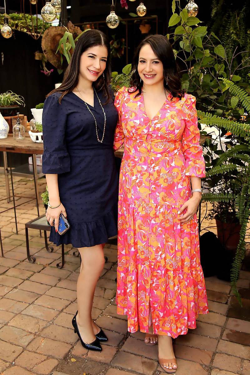 Lisbania Espinoza y Wendy Alvarenga