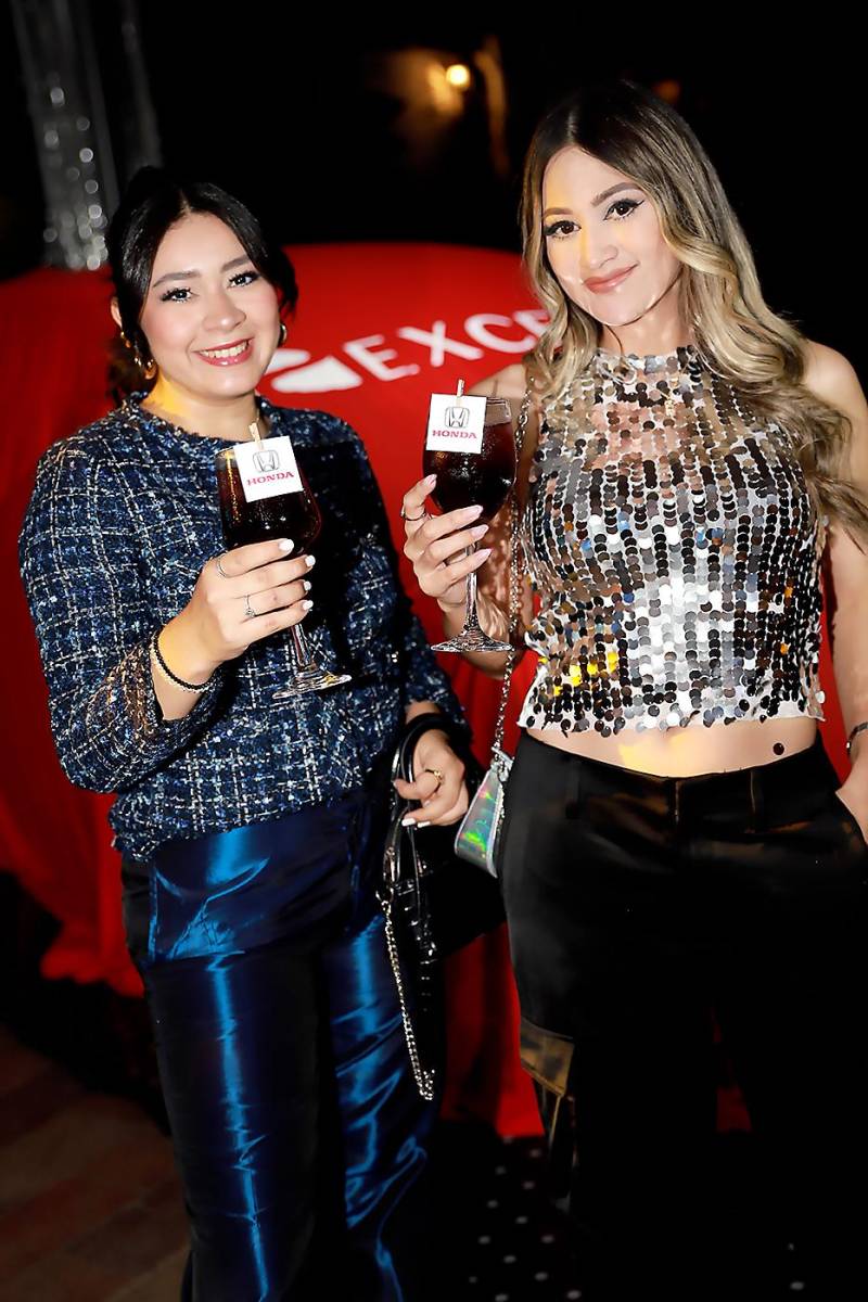 Italia Banegas y Jancy Ordóñez.
