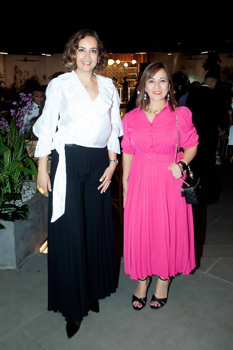 Koritza Álvarez y Miriam López.