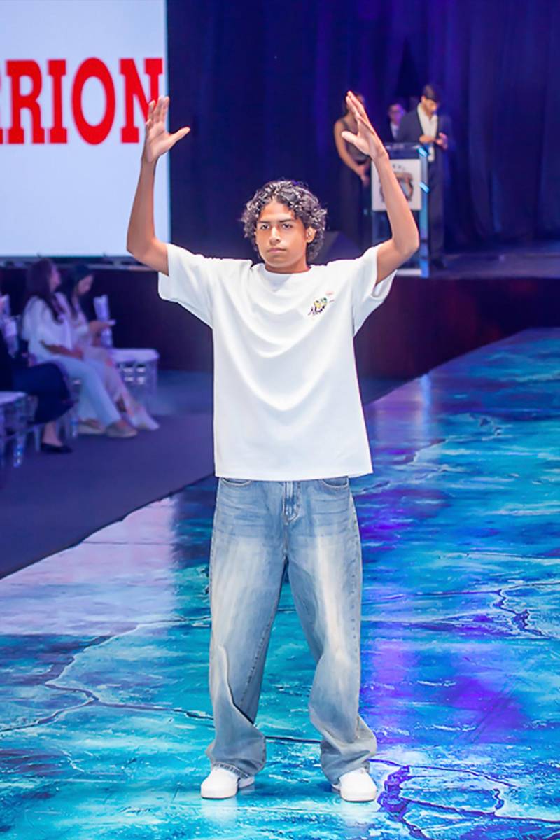 Senior Fashion Show 2026 de la Escuela Internacional Sampedrana, parte 2