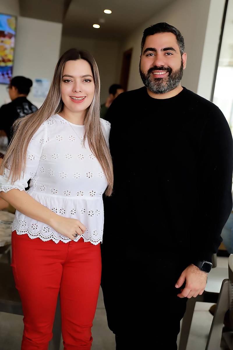 Ana Lucía Hernández y Nick Plata. 
