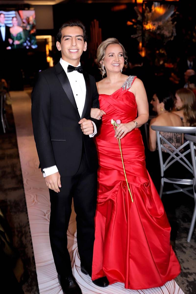 Juan Diego Asfura y Alexandra Coello.