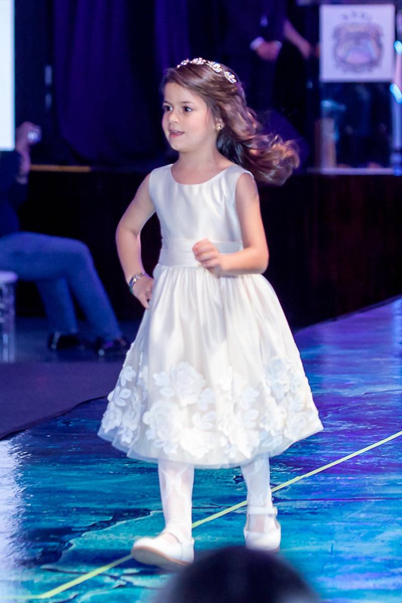 Senior Fashion Show 2026 de la Escuela Internacional Sampedrana, parte 3