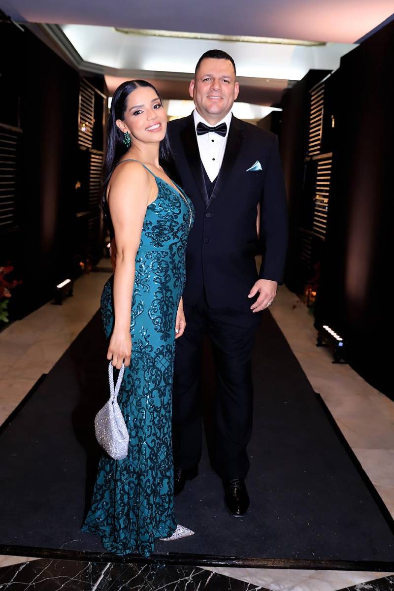 Invitados a la prom 2025 de DelCampo School