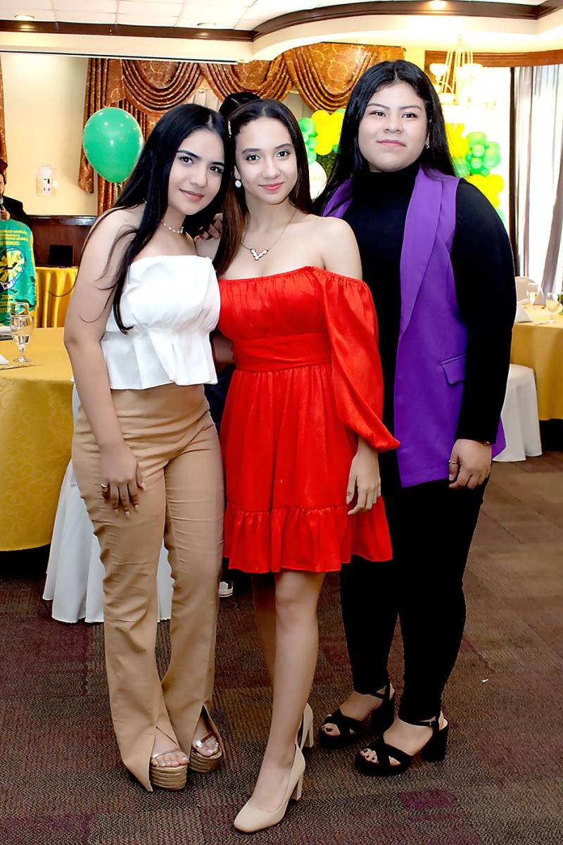 Nicole Yanes, Luna Borjas y Marlyn Varela.