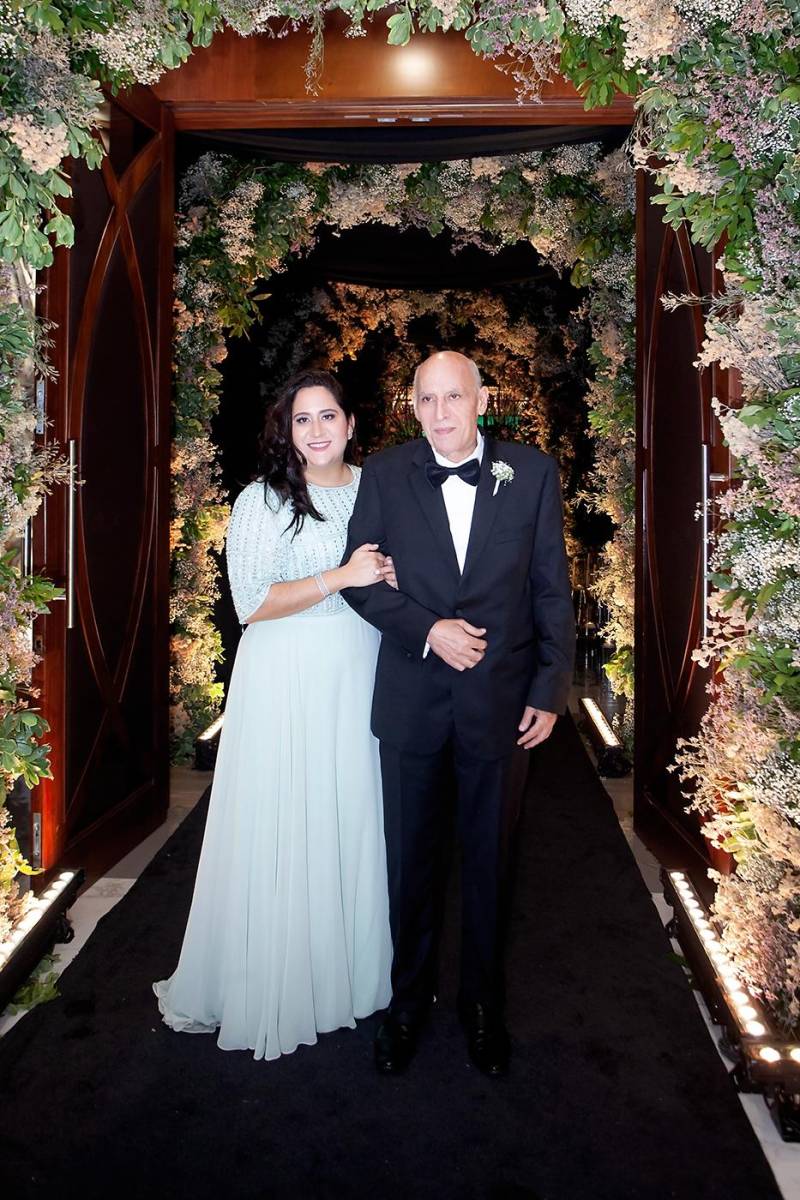 Sophia y su padre Willy Canahuati