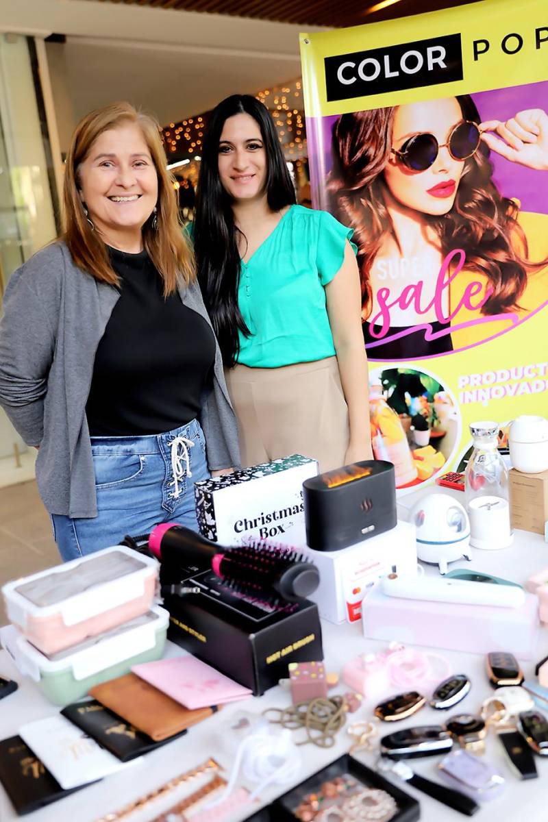 Andrea Cerros y Nora Xatruch de Color Pop. 