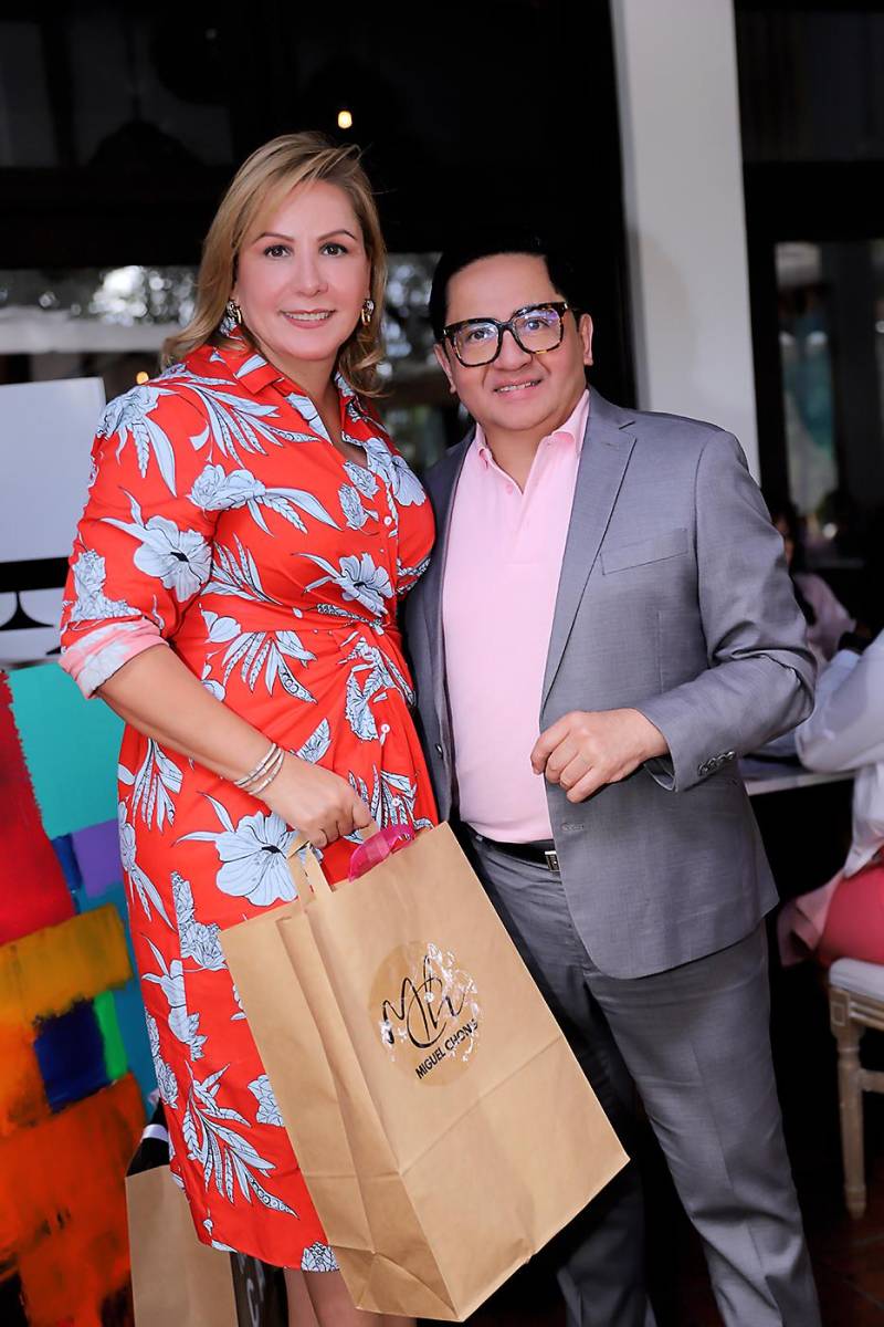 Ana Beatriz López y Miguel Chong.