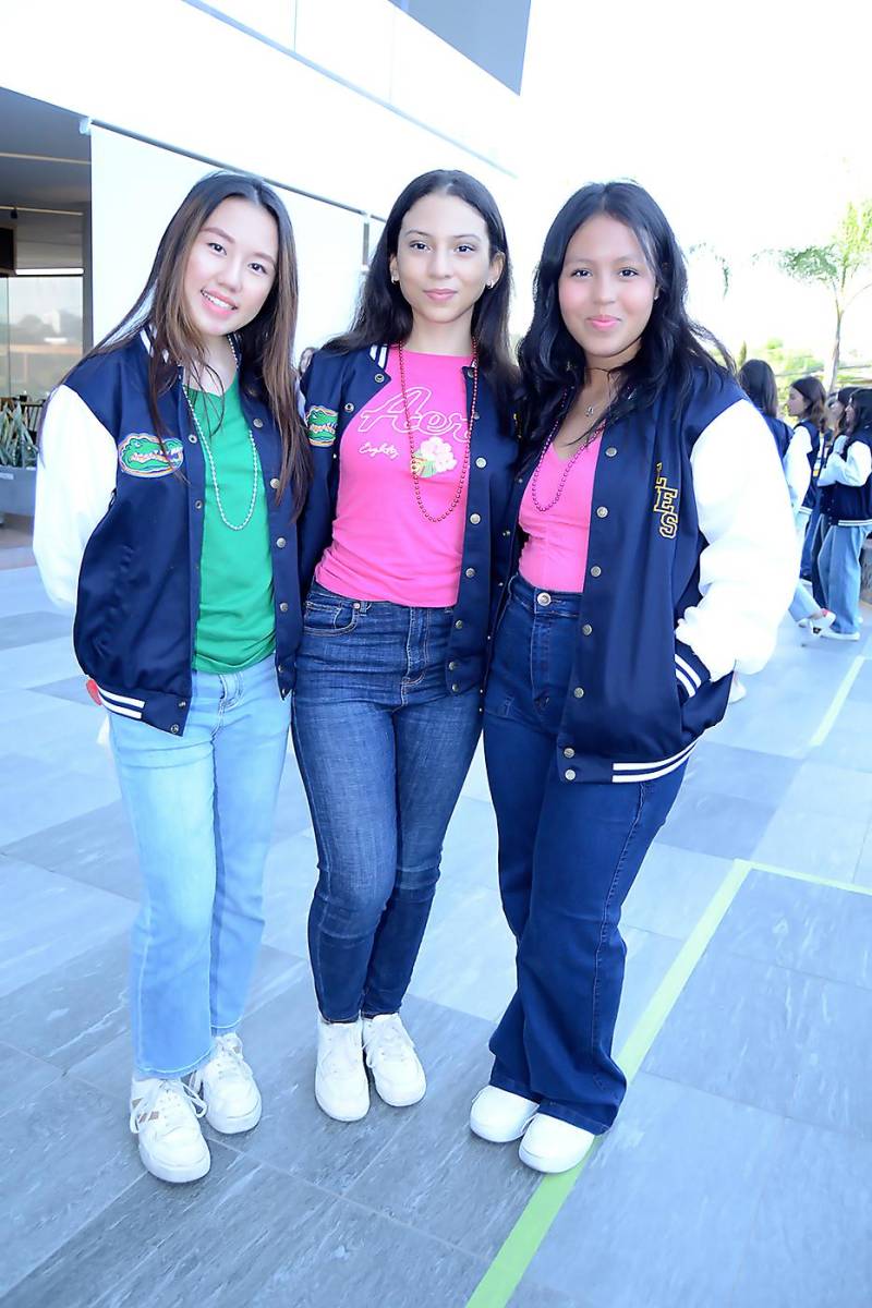 Estefany Zhou, Nahomi Baquedano y Elisa Flores.
