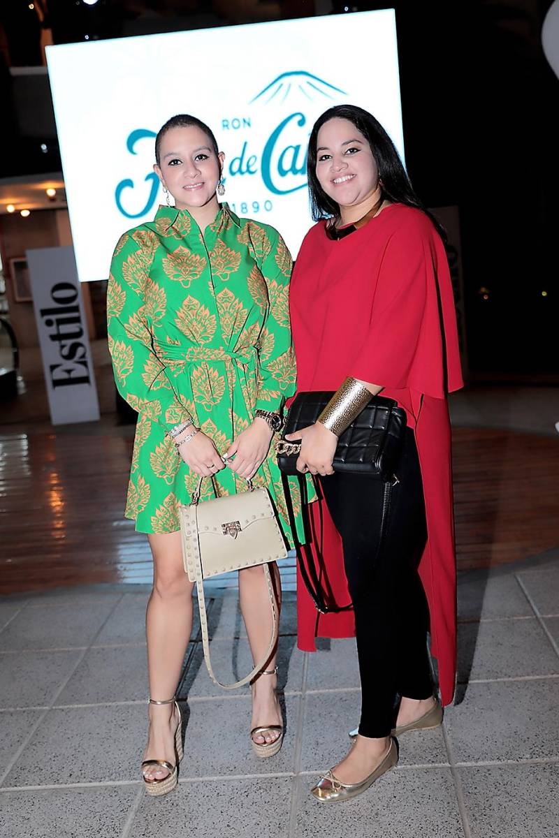 Celeste y Andrea Hernández.