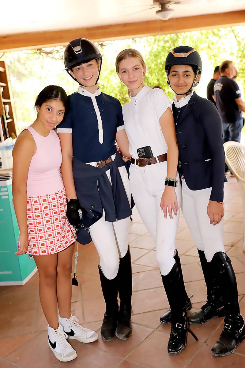 Myla Flores, Olivia Cosenza, Allie Carrette e Ivana Guillen