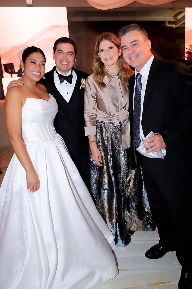La inolvidable boda de Próspero Castellanos y María Isabel Simón