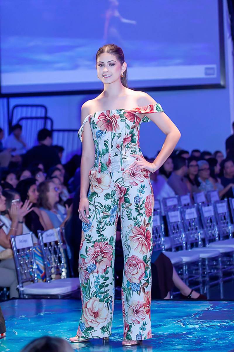 Senior Fashion Show 2026 de la Escuela Internacional Sampedrana, parte 1