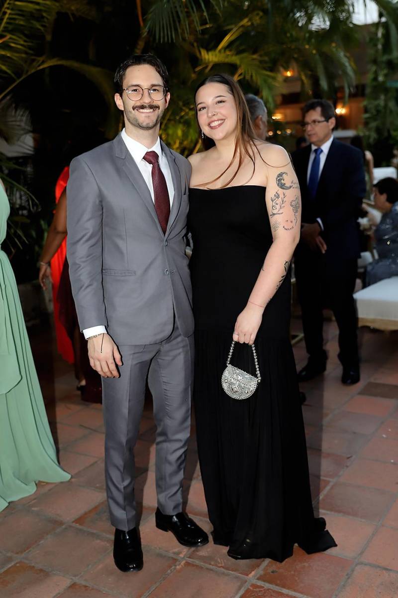 Jose Villeda y Joanna Guilbert