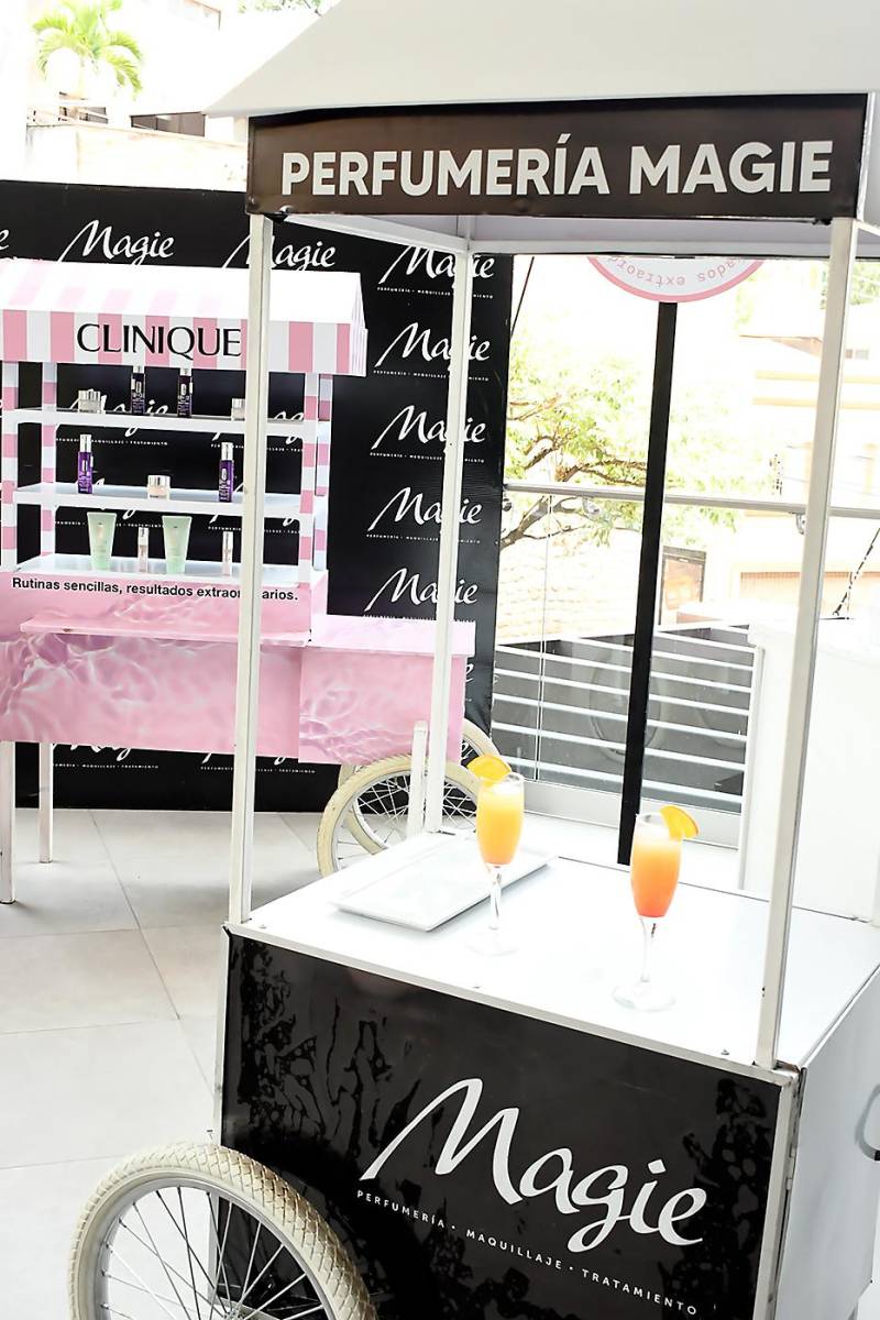 Las invitadas disfrutaron además un brunch con refrescantes mimosas