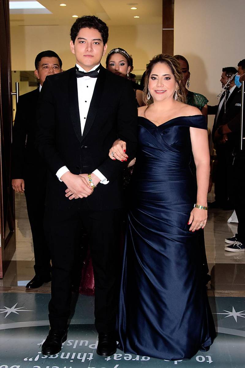 Paulino Andrés López y su madre.