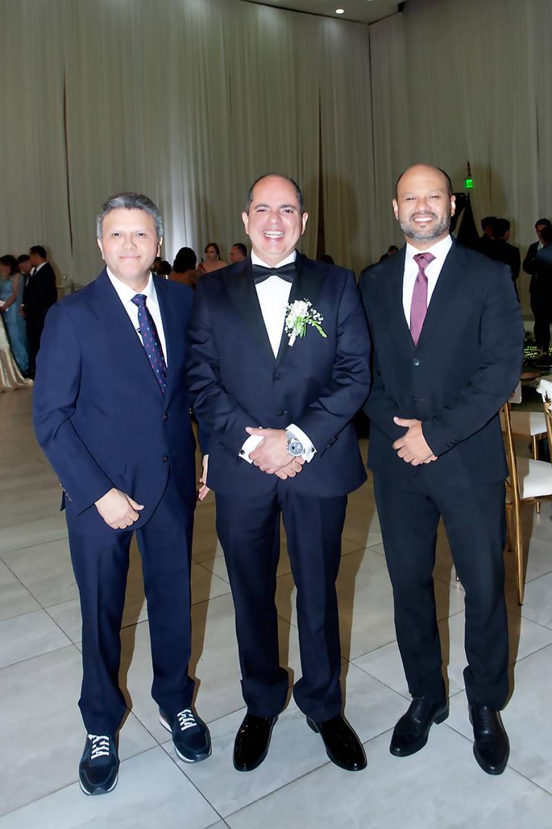 Alejandro Espinoza, Ricardo Carrillo y Marlon Sierra.